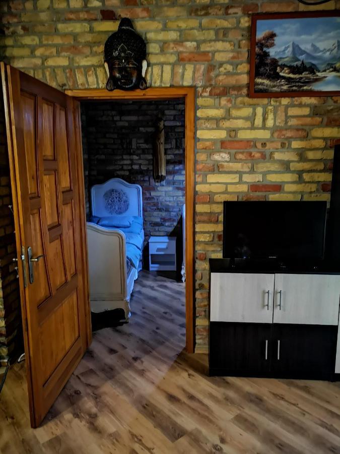 Fortuna Vendégház Kiskunhalas Esterno foto